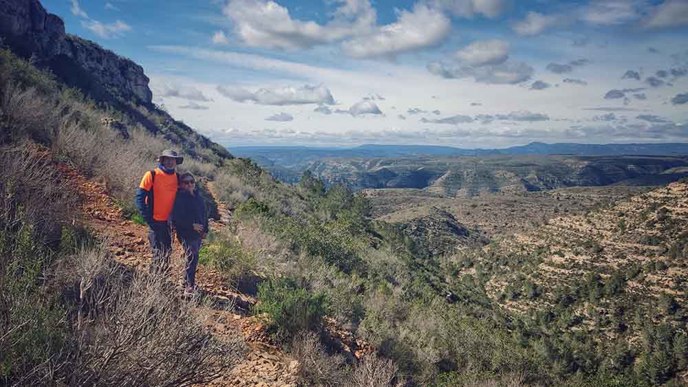 Tous. Cuevas del Tortero y el Candil