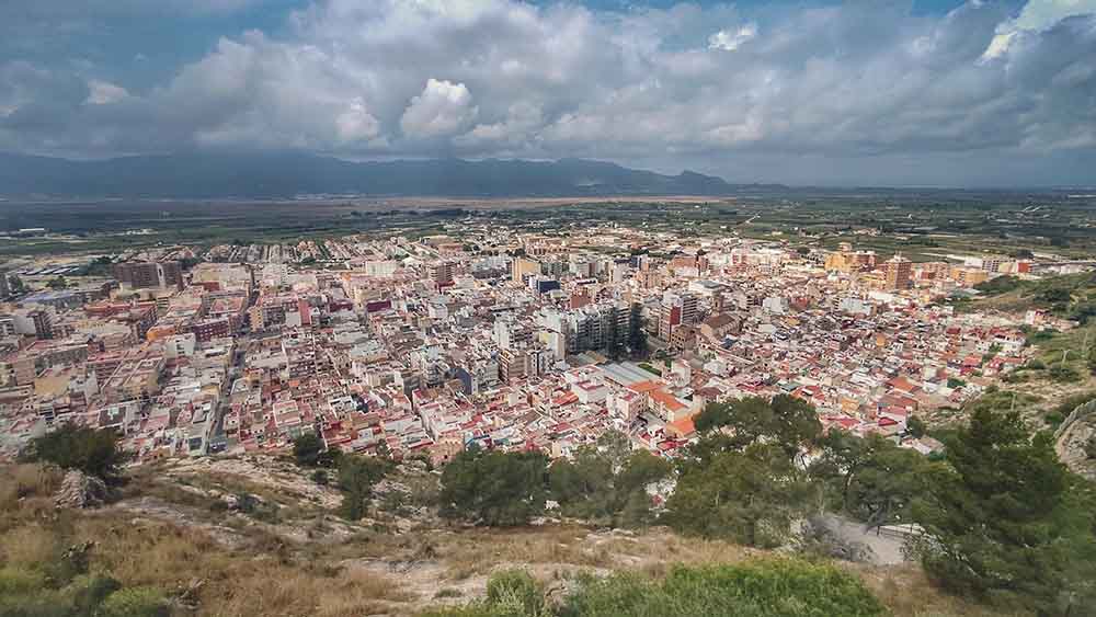 Jornada de limpieza en la montaña