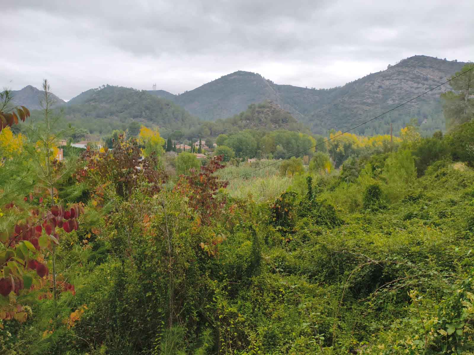 Bellús. Cova negra y arcadetes