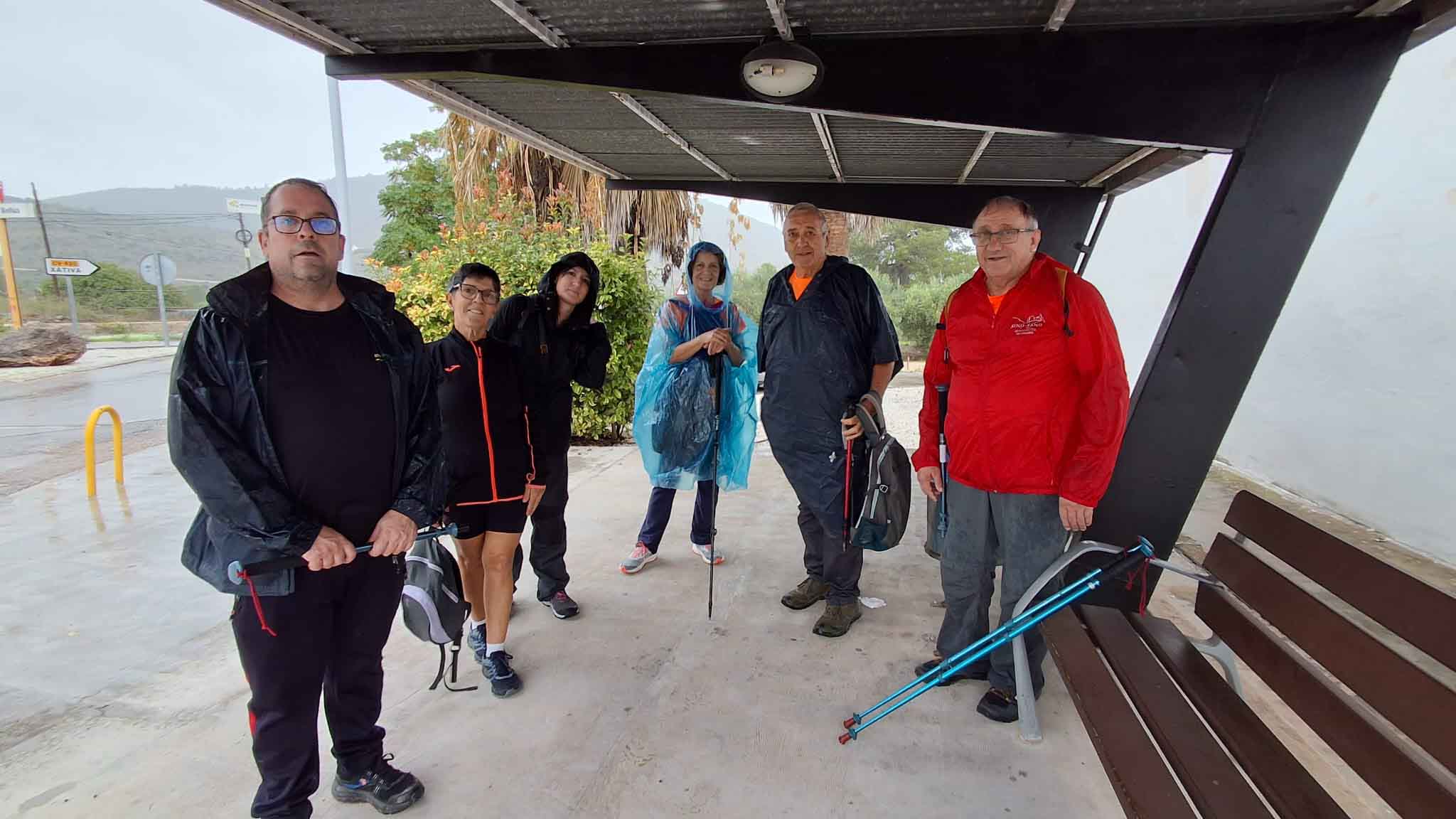 Bellús. Cova negra y arcadetes